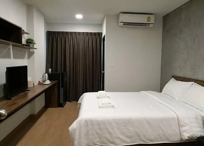 Tata House 3*